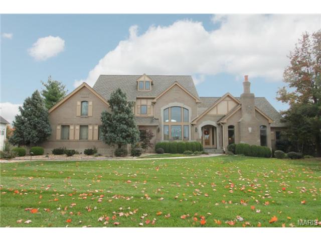 5427 Guinevere Dr, Saint Charles, MO 63304 photo 1