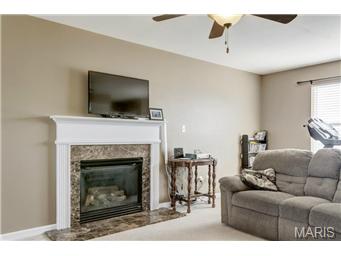 974 Tilestone Dr, O'fallon, MO 63366 photo 6