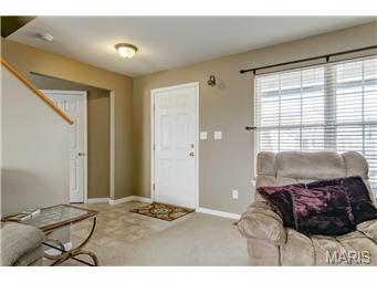 974 Tilestone Dr, O'fallon, MO 63366 photo 3