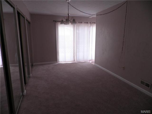 10 N Lang Dr, O'fallon, MO 63366 photo 5