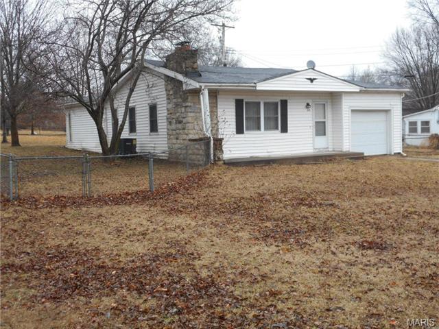 323 Theodore Dr, Eureka, MO 63025 photo 2