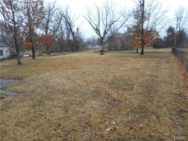 323 Theodore Dr, Eureka, MO 63025 photo 4