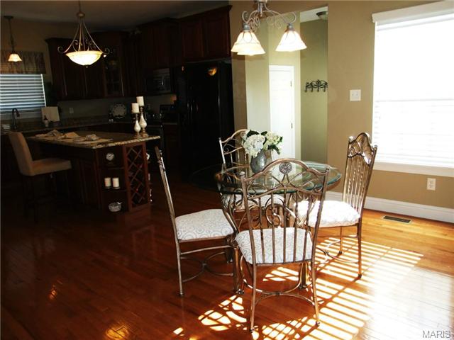 318 Lake Side View Ln, Saint Peters, MO 63376 photo 7