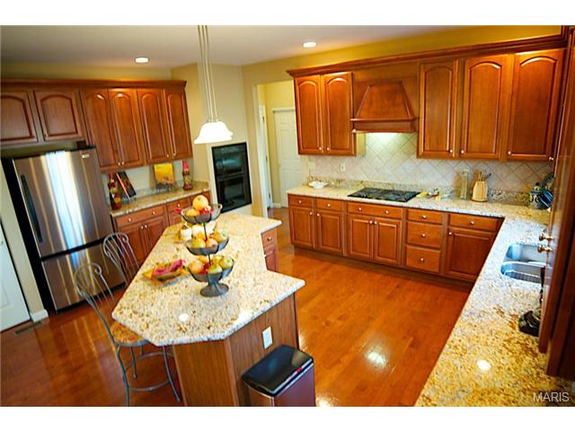 954 Sheffield Forest Ct, Ballwin, MO 63021 photo 16