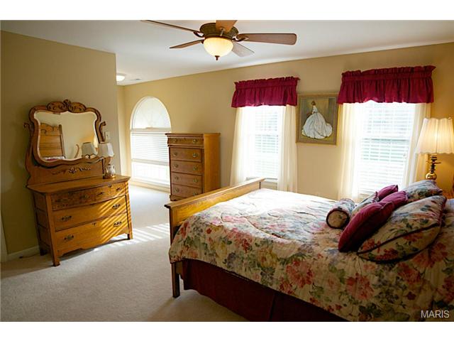 954 Sheffield Forest Ct, Ballwin, MO 63021 photo 41