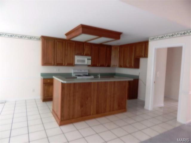 3065 Devilla Trl, Saint Charles, MO 63301 photo 15
