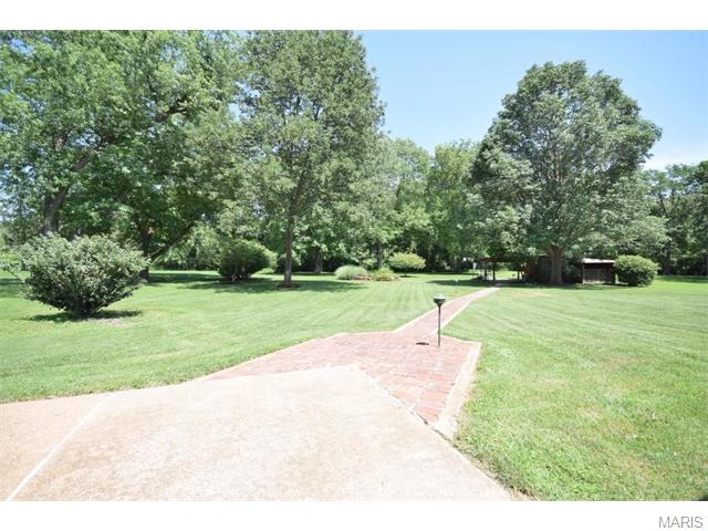114 Ivy Ct, Ballwin, MO 63011 photo 18