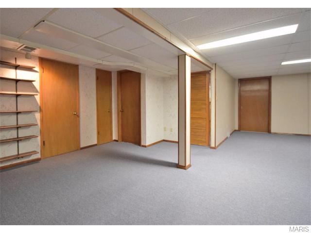 114 Ivy Ct, Ballwin, MO 63011 photo 3
