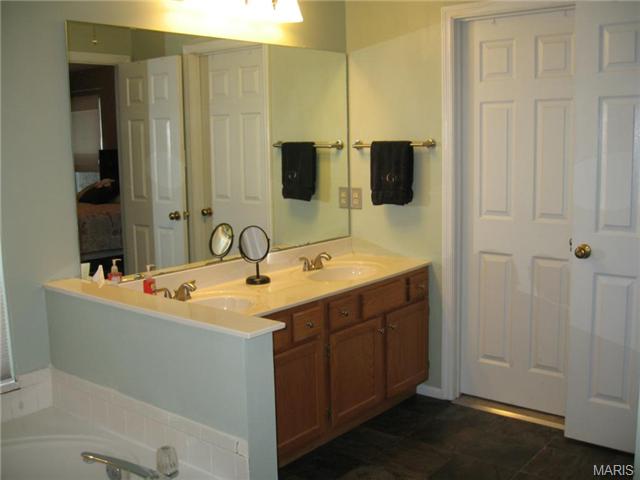 4618 Hickory Ridge View Ct, Eureka, MO 63025 photo 7