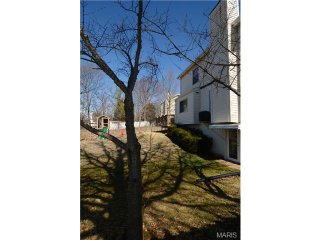 509 Oakton Rdg, Ballwin, MO 63021 photo 30