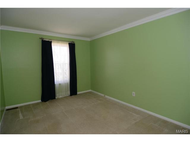 509 Oakton Rdg, Ballwin, MO 63021 photo 21