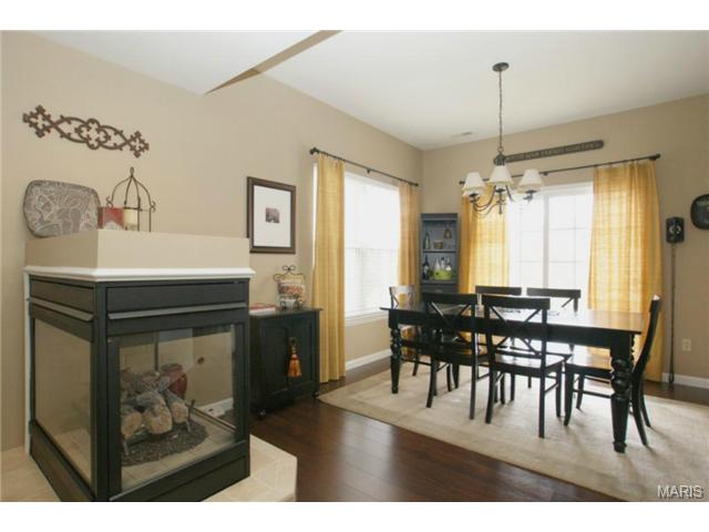 428 Covered Bridge Ln, O'fallon, MO 63368 photo 5