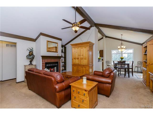 166 Cascade Circle Dr, Ballwin, MO 63021 photo 2
