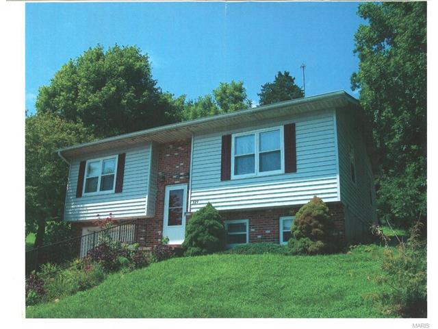 329 W 5th St, Hermann, MO 65041 photo 1