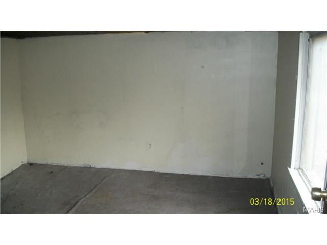 4112 Wright Ave, Saint Ann, MO 63074 photo 5