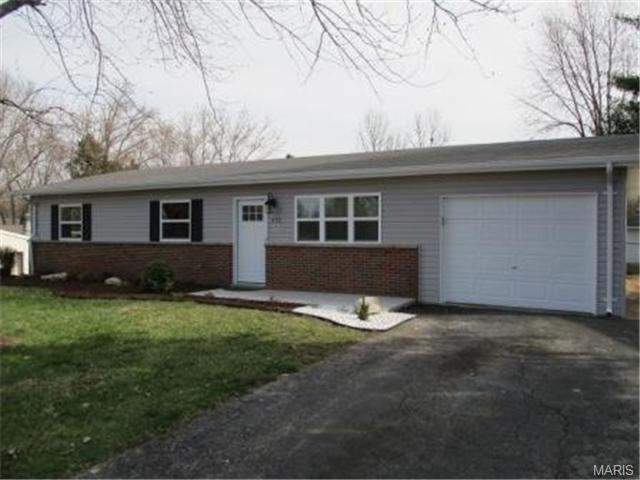 275 Ramsey Ln, Ballwin, MO 63021 photo 1