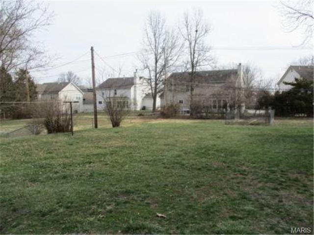 275 Ramsey Ln, Ballwin, MO 63021 photo 25