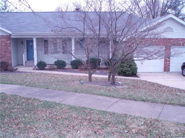 4444 Cloverbrook Dr, Black Jack, MO 63033 photo 1