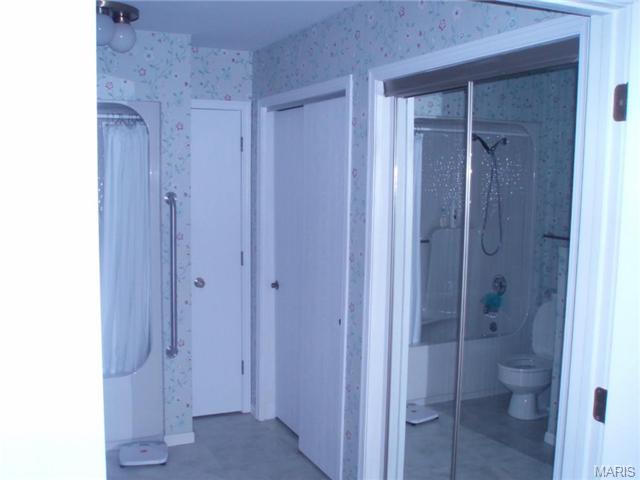4444 Cloverbrook Dr, Black Jack, MO 63033 photo 13