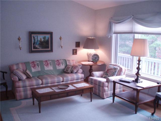4444 Cloverbrook Dr, Black Jack, MO 63033 photo 3