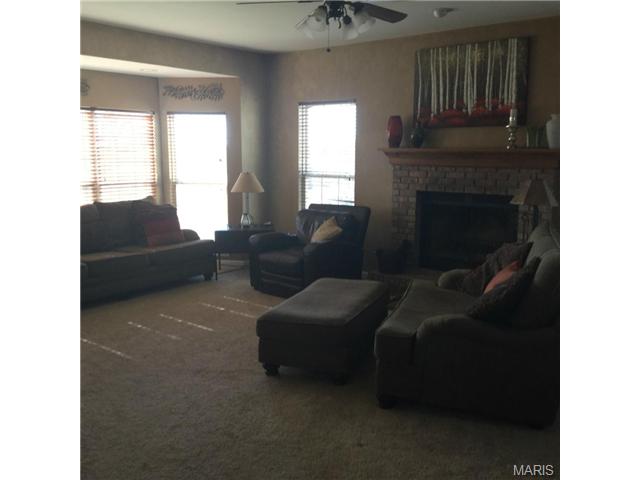 922 Midpoint Dr, O'fallon, MO 63366 photo 23