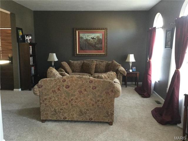 922 Midpoint Dr, O'fallon, MO 63366 photo 15