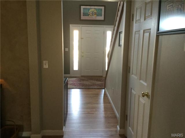 922 Midpoint Dr, O'fallon, MO 63366 photo 12
