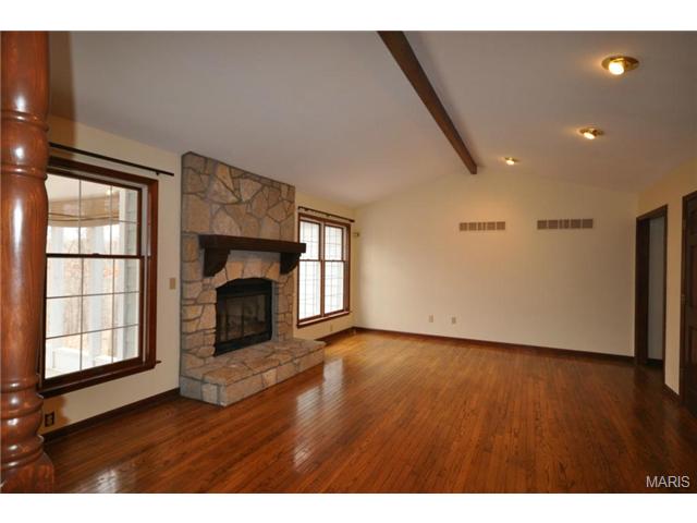 4 Hawk Forest Ct, Defiance, MO 63341 photo 9