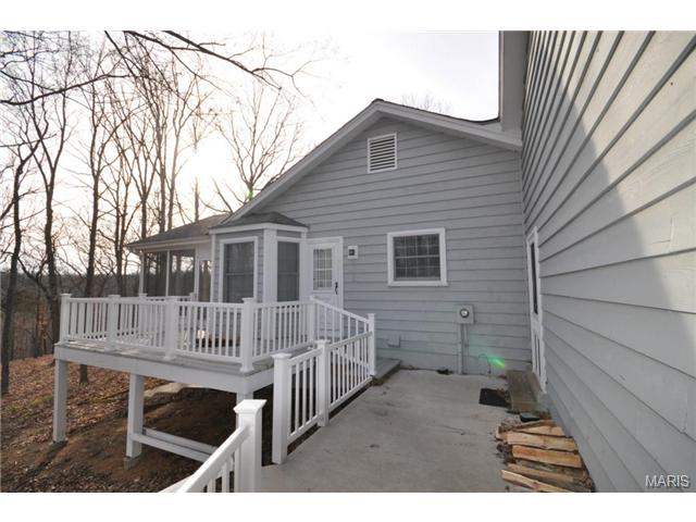 4 Hawk Forest Ct, Defiance, MO 63341 photo 2