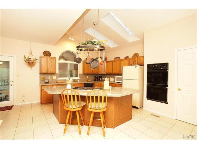625 Arbor Haven Dr, Ballwin, MO 63021 photo 9