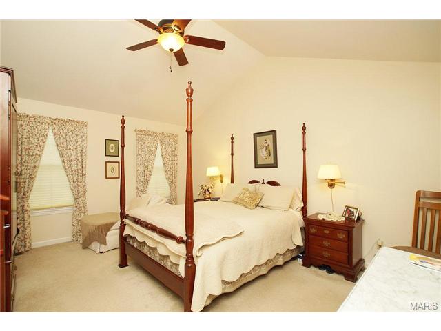 625 Arbor Haven Dr, Ballwin, MO 63021 photo 21