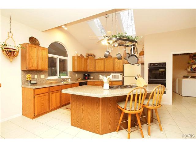 625 Arbor Haven Dr, Ballwin, MO 63021 photo 10