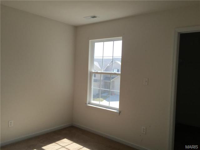5578 Wavecrest Cir, Cottleville, MO 63304 photo 15
