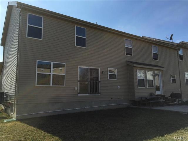 5578 Wavecrest Cir, Cottleville, MO 63304 photo 4