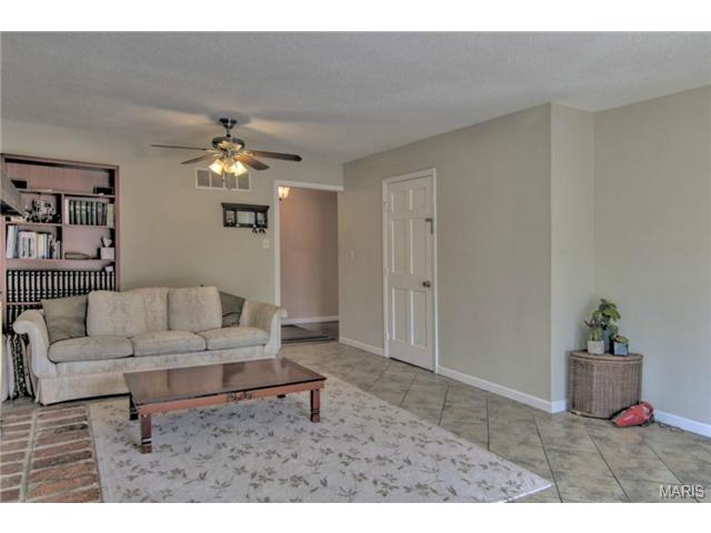 271 Glandore Dr, Ballwin, MO 63021 photo 18