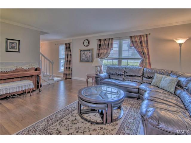 271 Glandore Dr, Ballwin, MO 63021 photo 5