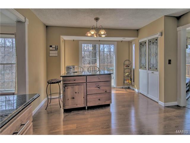 271 Glandore Dr, Ballwin, MO 63021 photo 12