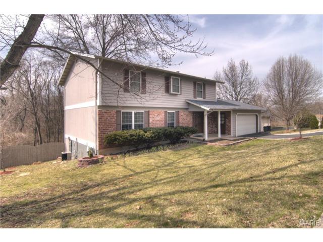 271 Glandore Dr, Ballwin, MO 63021 photo 2