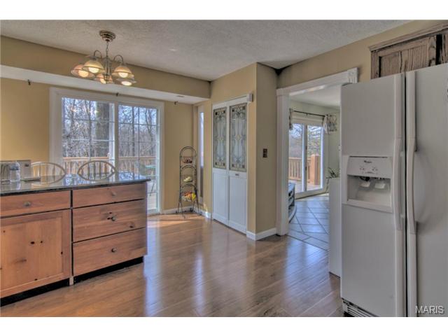 271 Glandore Dr, Ballwin, MO 63021 photo 13