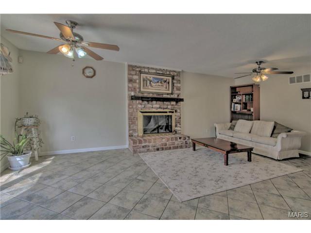 271 Glandore Dr, Ballwin, MO 63021 photo 15