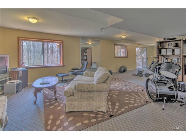 271 Glandore Dr, Ballwin, MO 63021 photo 32