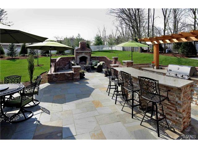 237 Dickens Farm Ln, Ballwin, MO 63021 photo 33