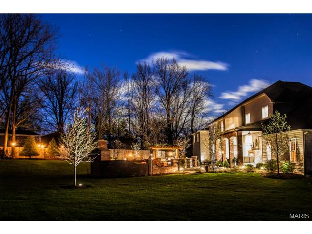 237 Dickens Farm Ln, Ballwin, MO 63021 photo 9