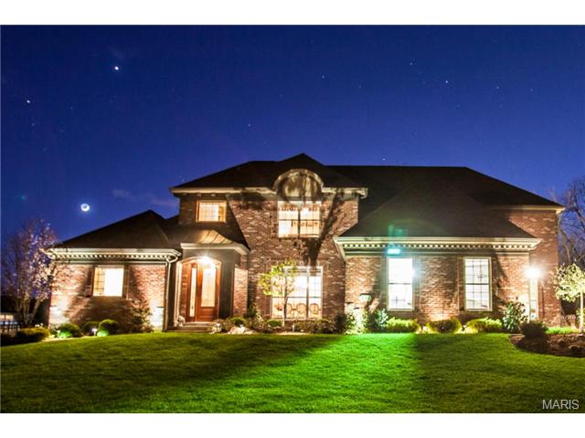 237 Dickens Farm Ln, Ballwin, MO 63021 photo 2