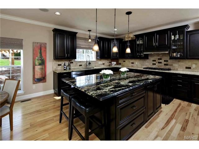 237 Dickens Farm Ln, Ballwin, MO 63021 photo 16