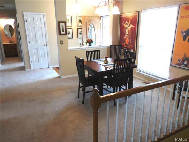 908 Cleta, Ballwin, MO 63021 photo 3