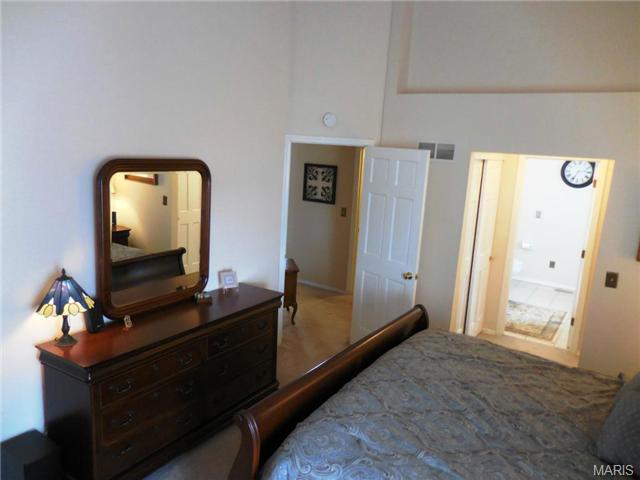 908 Cleta, Ballwin, MO 63021 photo 15