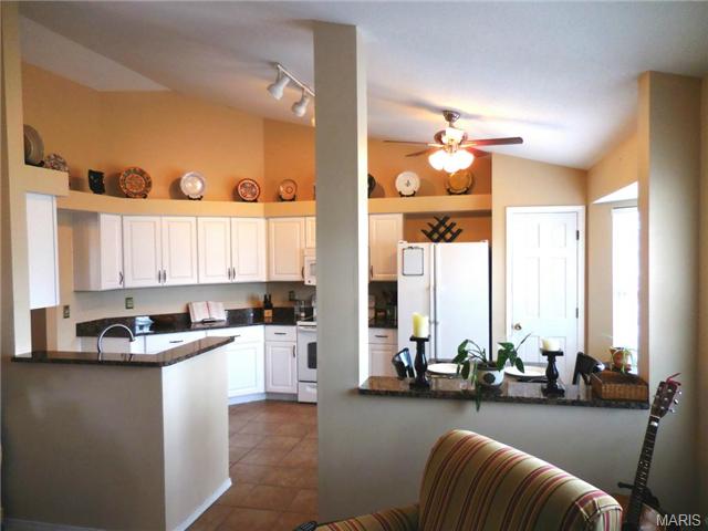 908 Cleta, Ballwin, MO 63021 photo 9