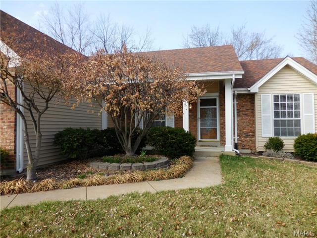 908 Cleta, Ballwin, MO 63021 photo 2