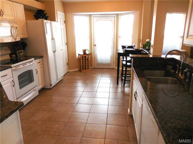 908 Cleta, Ballwin, MO 63021 photo 7